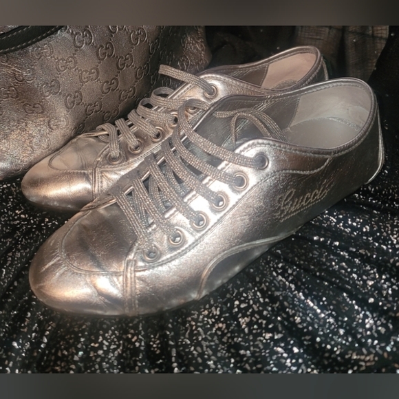 Gucci Women's Metallic Silver Sneakers - Picture 1 of 5
